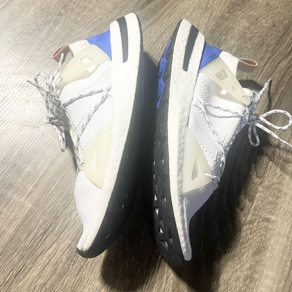 Adidas Arkyn Boost Women’s - Picture 8 of 14